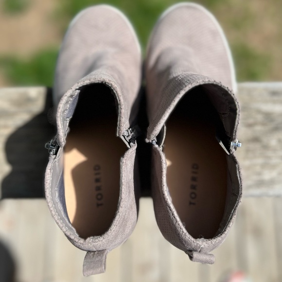 Grey Perforated Wedge Sneaker Wide Width - Picture 9 of 14